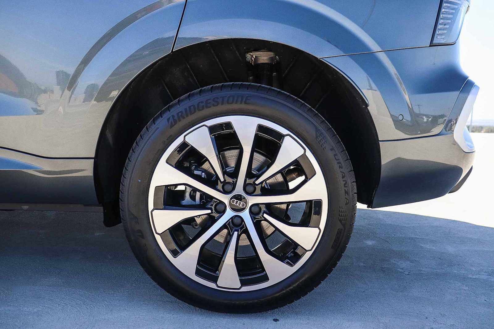 New 2026 Audi Q3 quattro 2.0T image 13