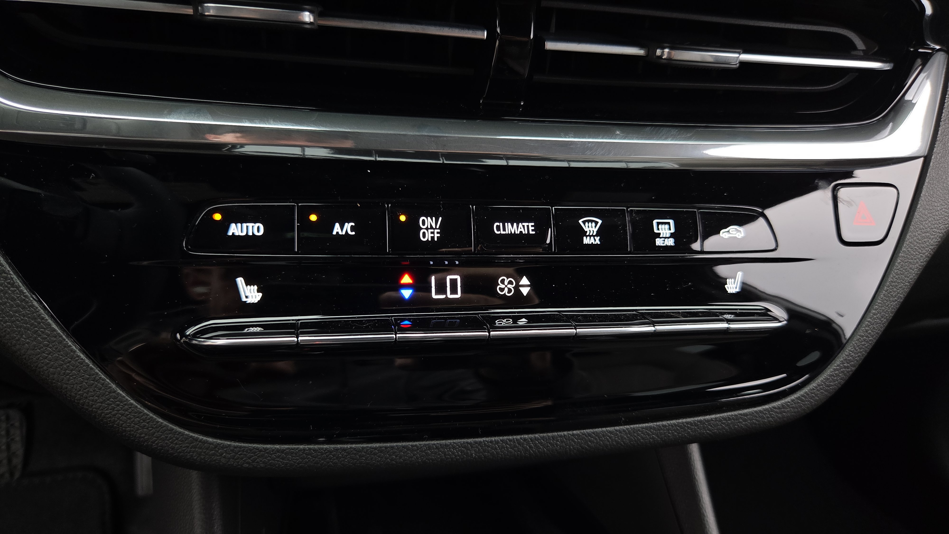 New 2026 Buick Envista Avenir FWD image 23