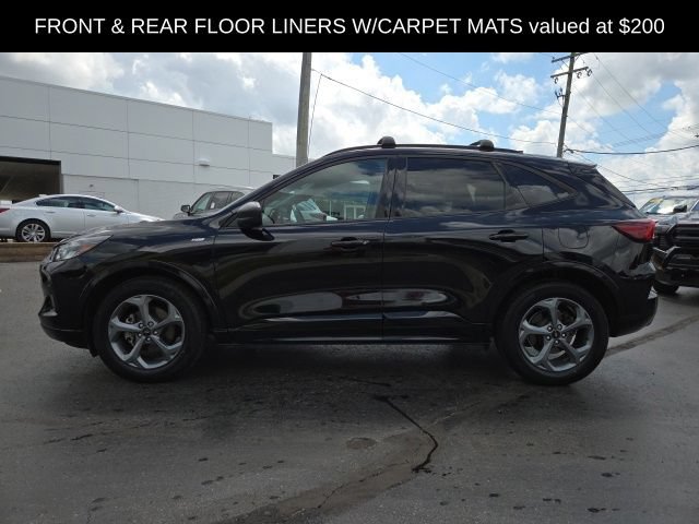 Used 2023 Ford Escape ST-Line w/ Tech Pack #1 AWD/4WD image 5