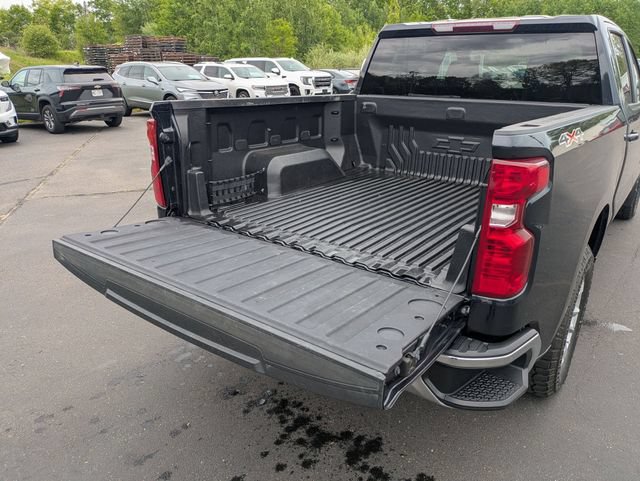 Certified 2023 Chevrolet Silverado 1500 LT AWD/4WD image 32