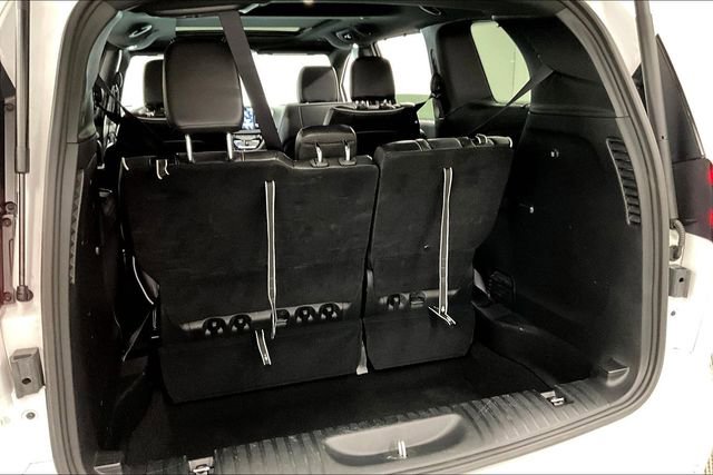 Used 2025 Chrysler Pacifica Limited image 40