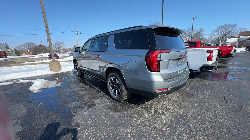 New 2026 GMC Yukon XL AT4 Ultimate image 2