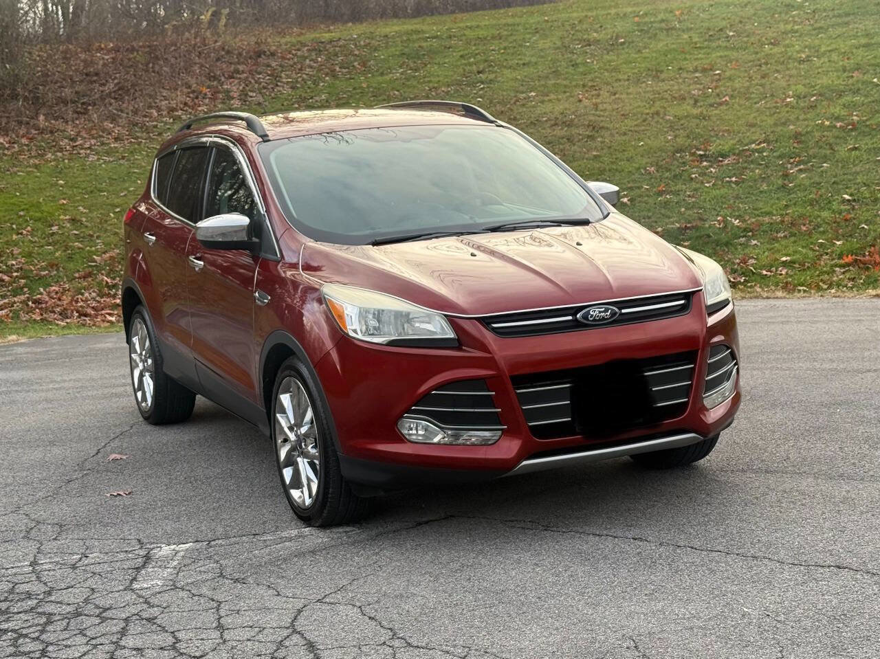 Used 2015 Ford Escape SE w/ SE Chrome Package image 3