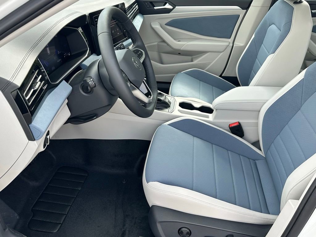 New 2026 Volkswagen Jetta SE FWD image 6