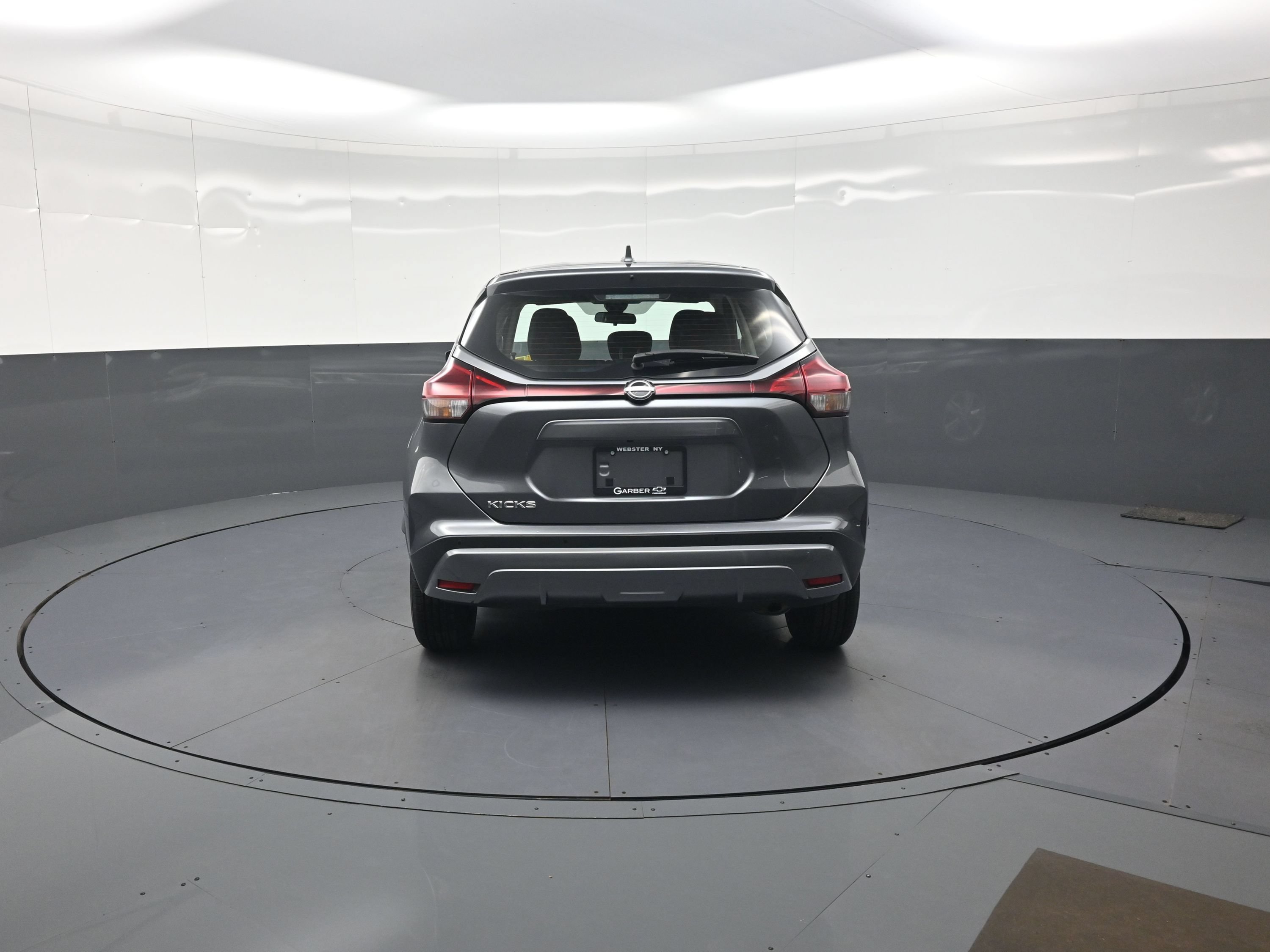 Used 2024 Nissan Kicks S FWD image 4