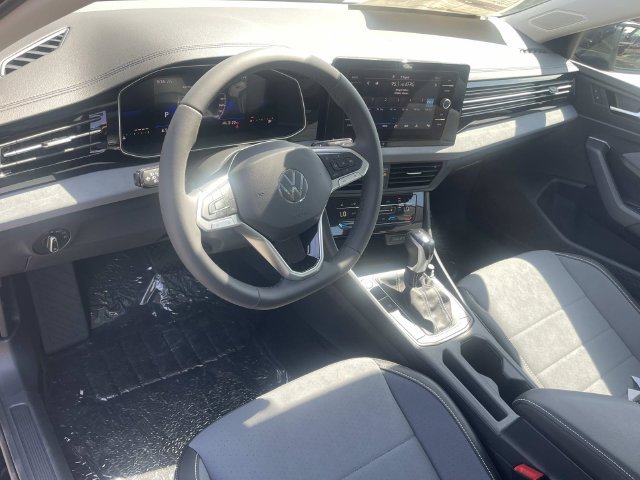 New 2026 Volkswagen Jetta SE FWD image 7
