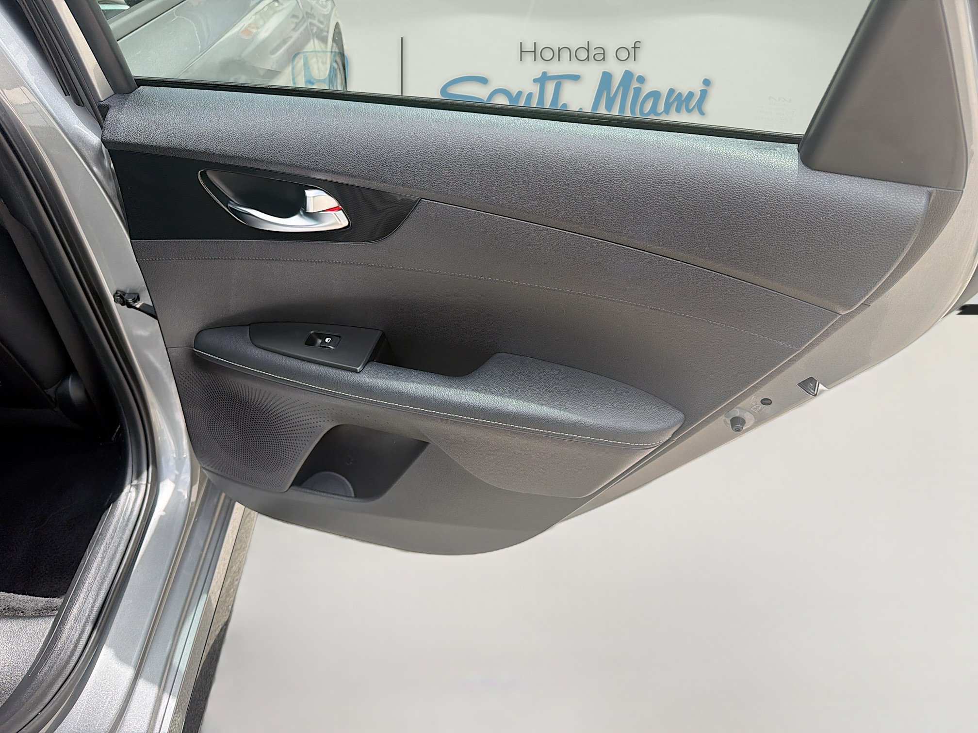 Used 2023 Kia Forte GT-Line w/ GT-Line Technology Package FWD image 31