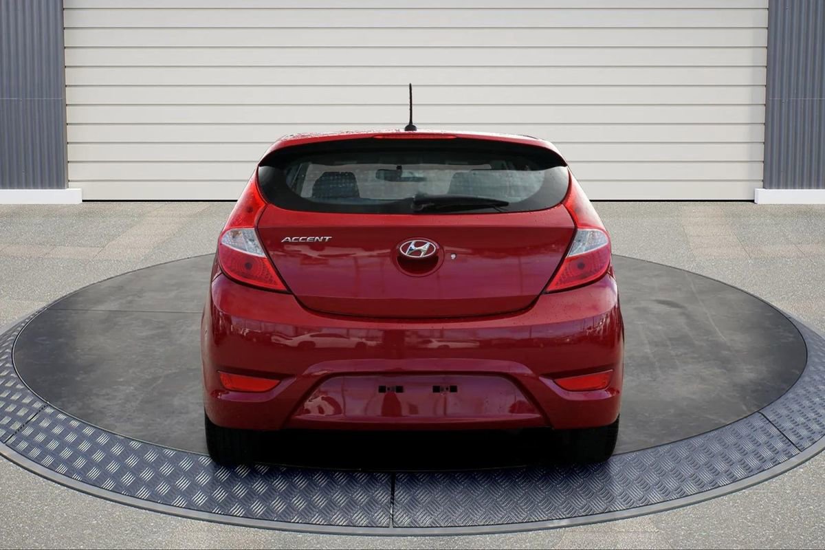 Used 2015 Hyundai Accent Sport image 6