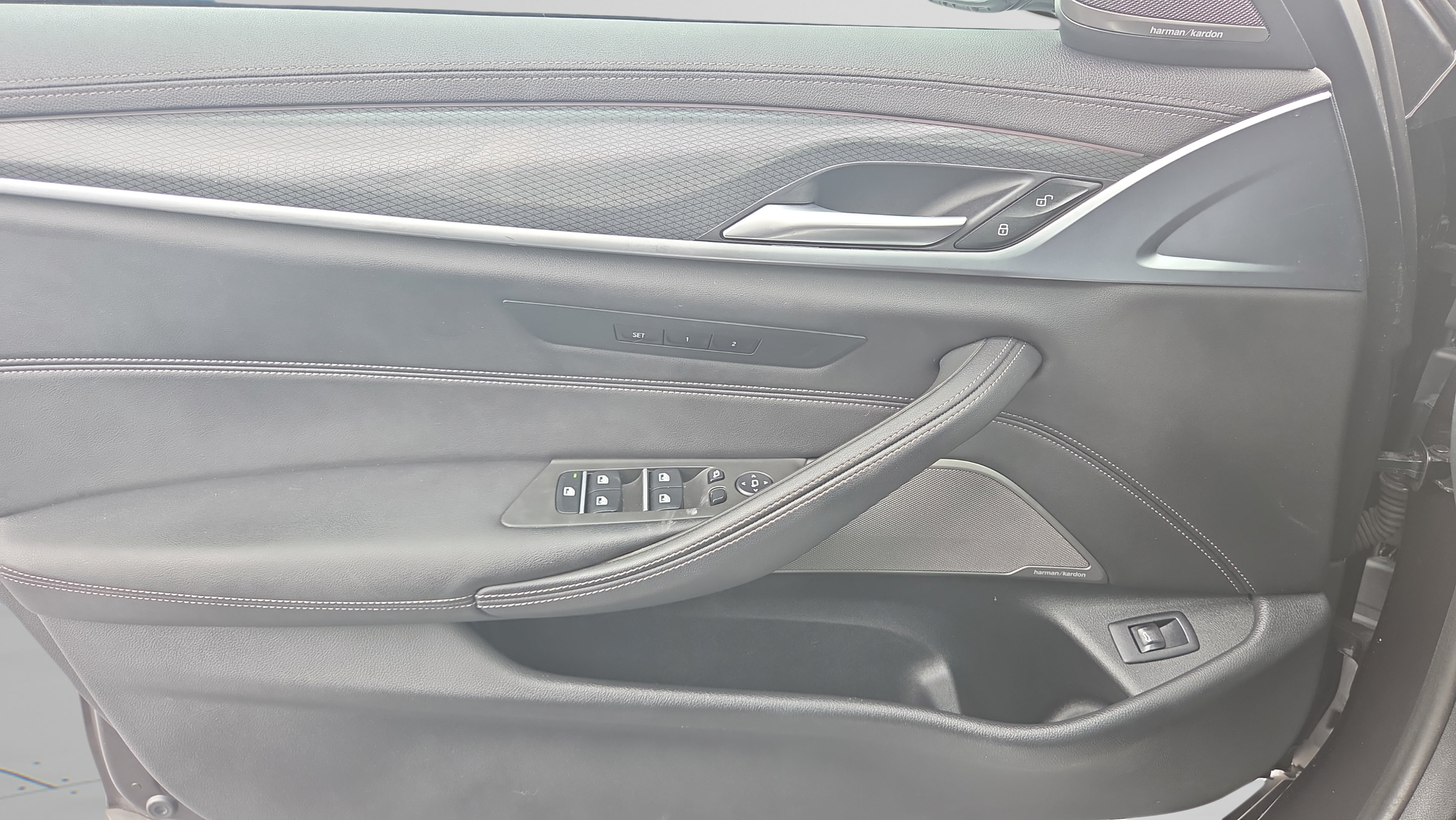Certified 2023 BMW M550i xDrive AWD/4WD image 35