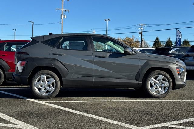 New 2026 Hyundai Kona SE image 5