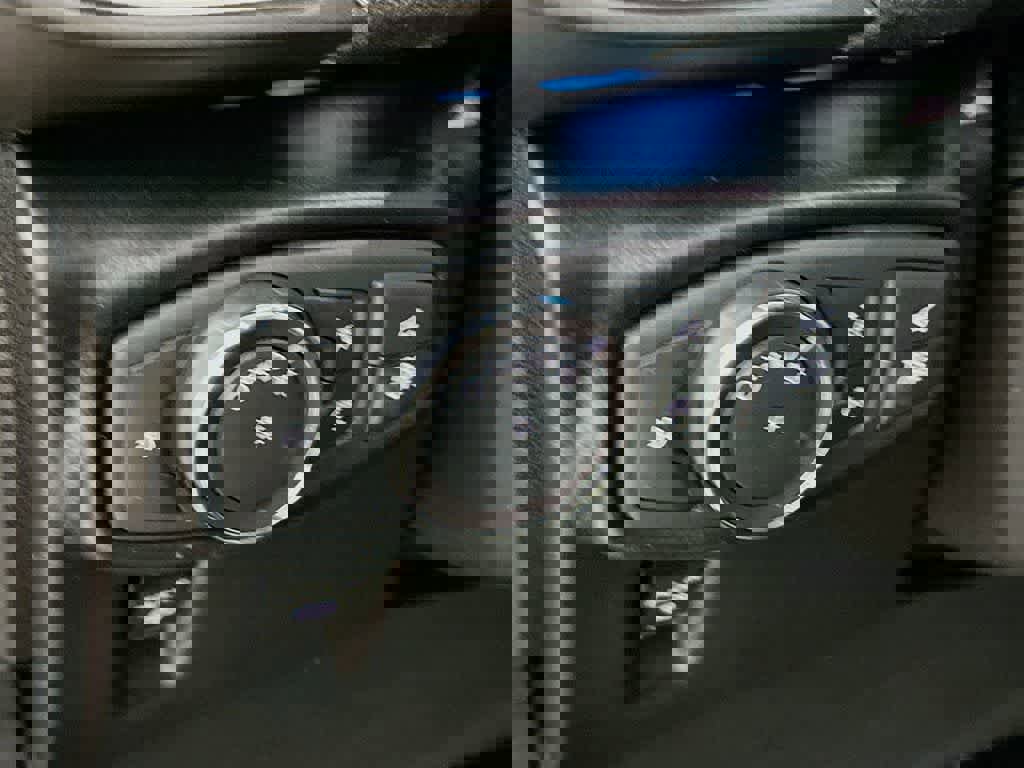 Used 2019 Lincoln Nautilus Select image 27