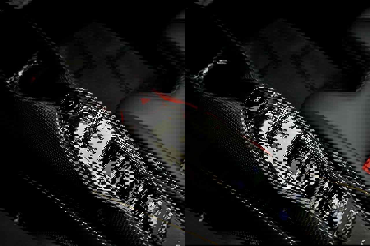 Used 2022 Ferrari SF90 Spider image 45