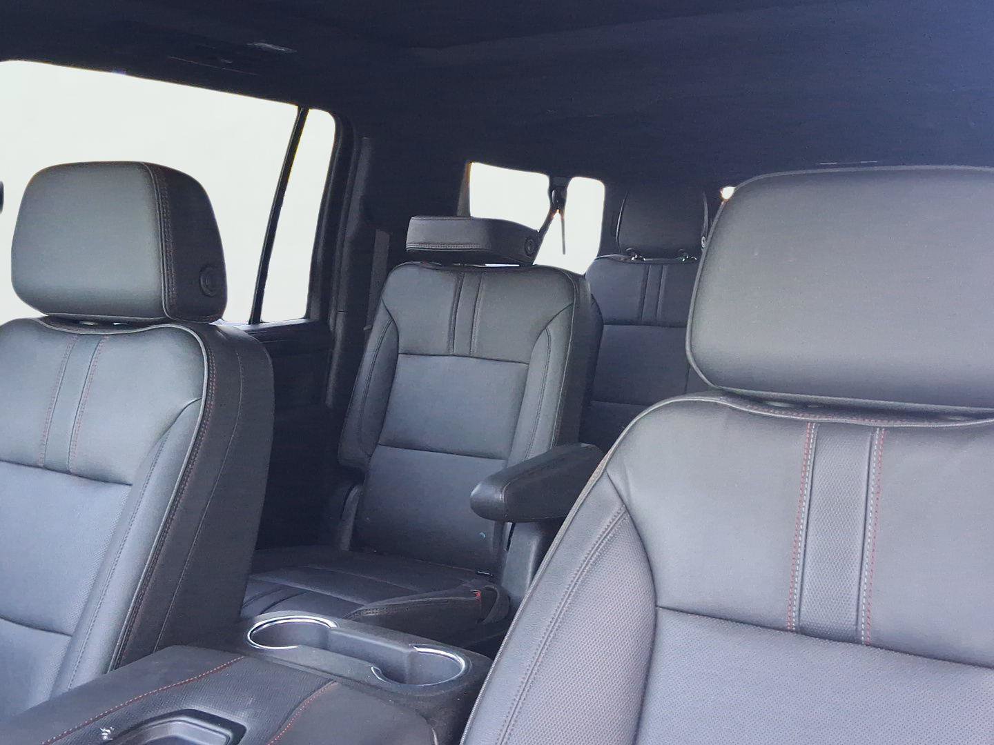 Used 2024 Chevrolet Suburban RST w/ Sport Performance Package AWD/4WD image 13
