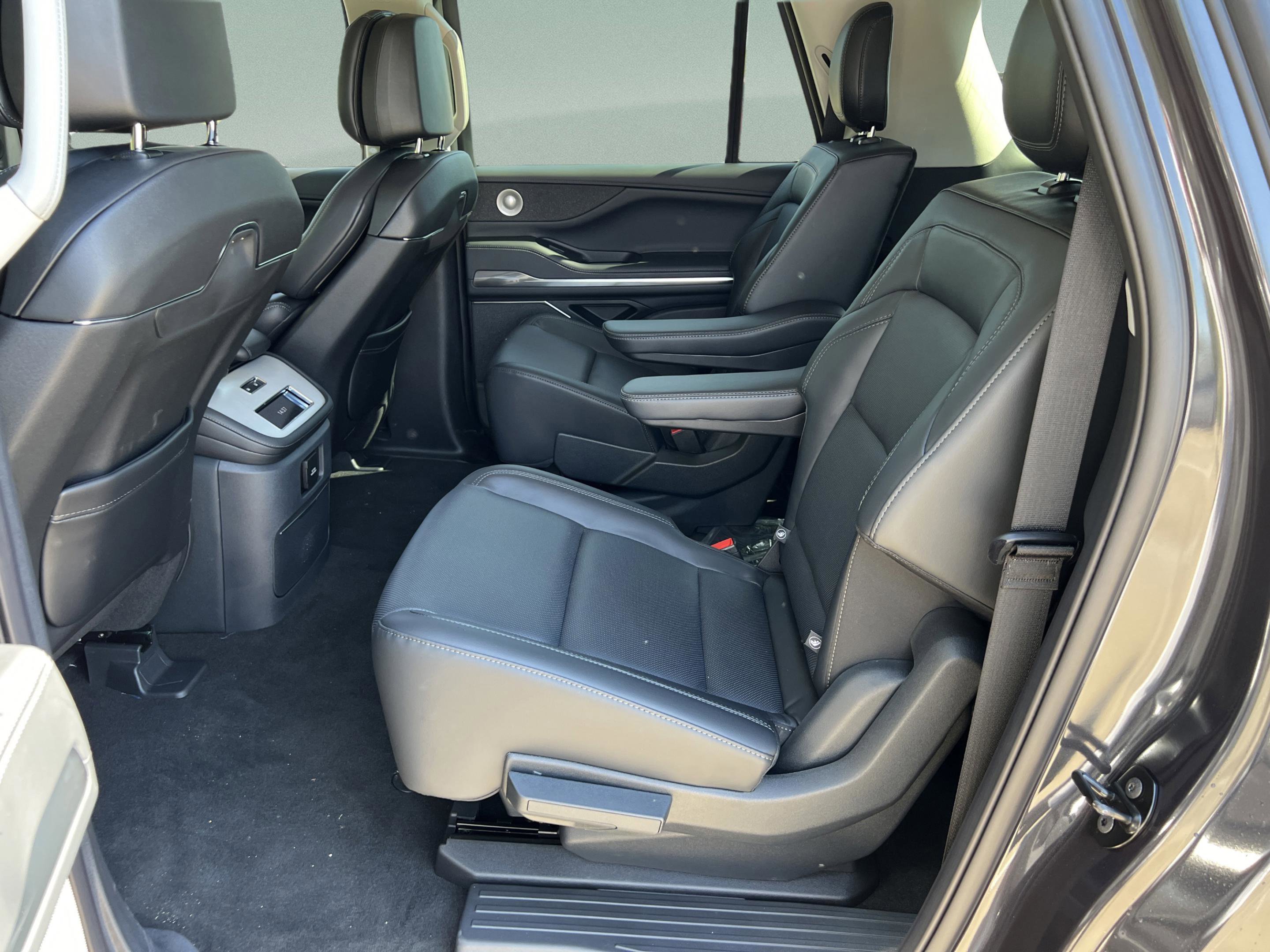 New 2025 Lincoln Navigator L Reserve AWD/4WD image 27