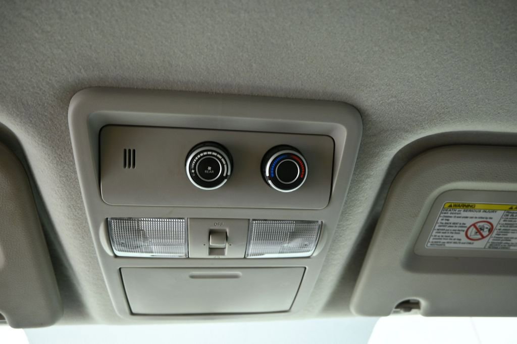 Used 2018 Nissan NV 3500 S RWD image 12