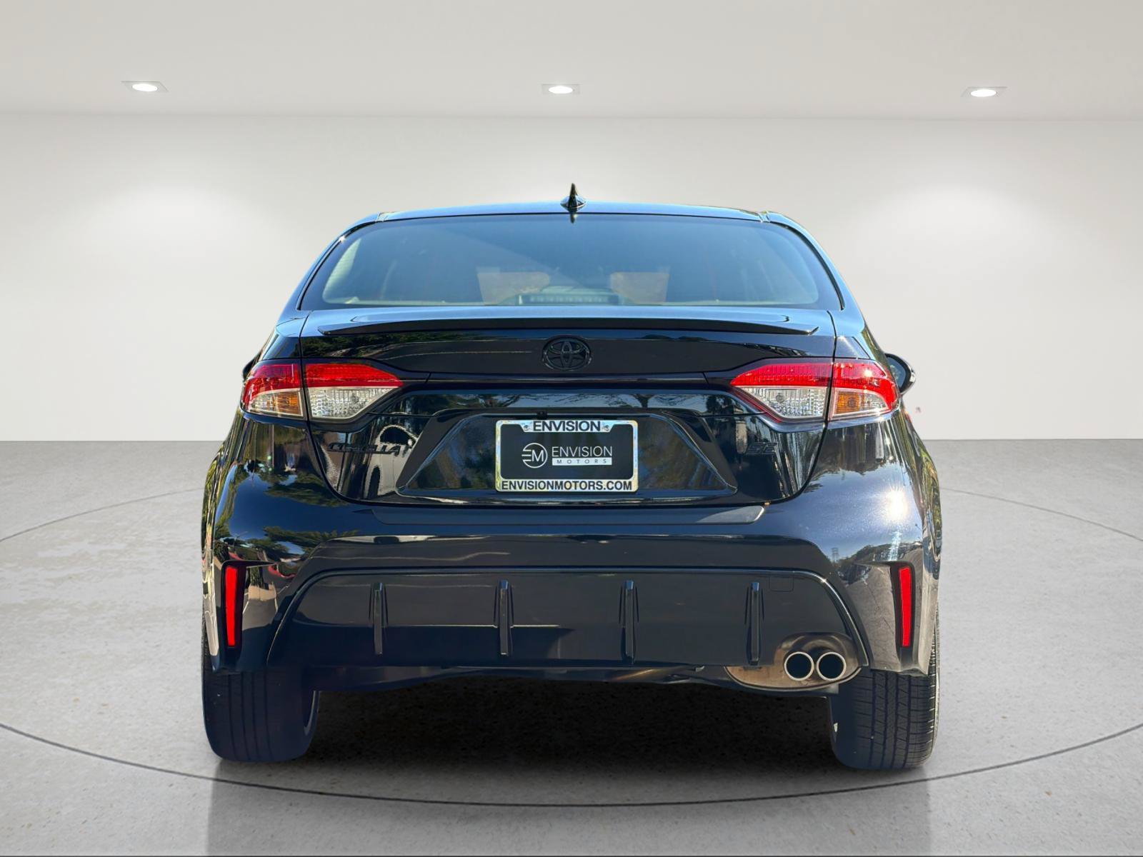 Used 2026 Toyota Corolla SE FWD image 4