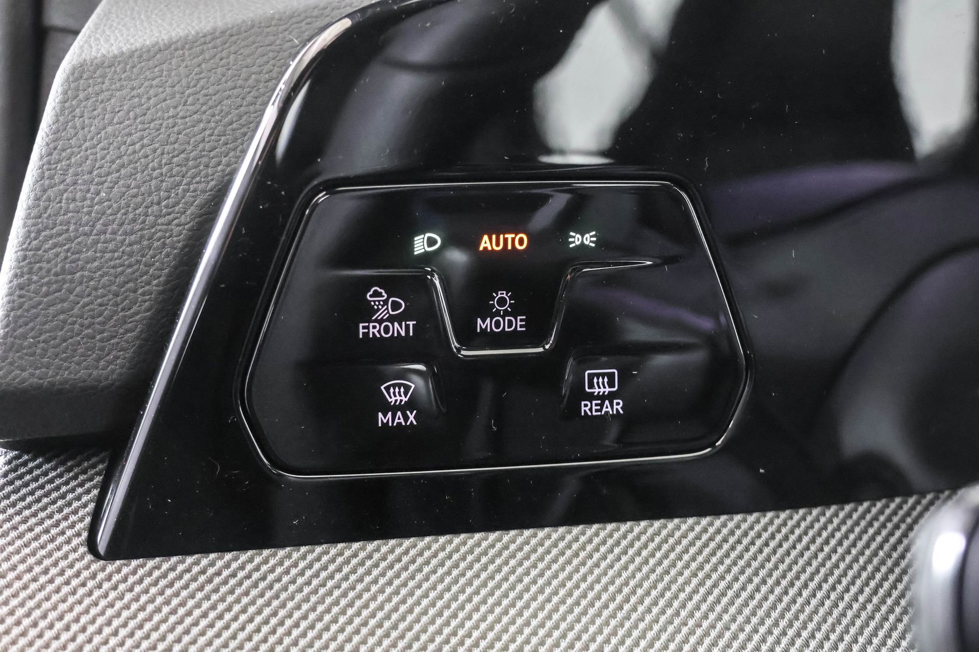 New 2026 Volkswagen Golf image 21