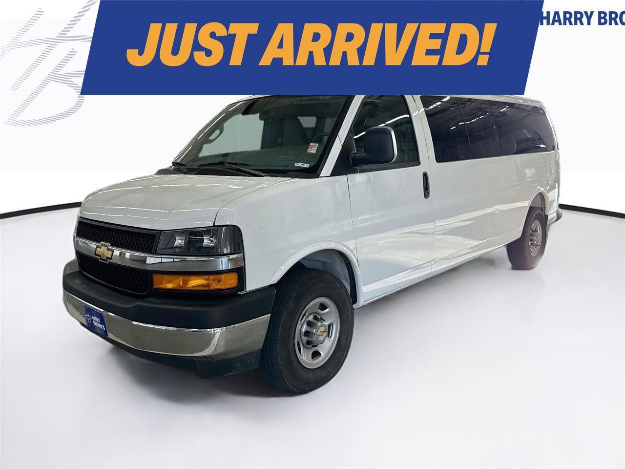 Used 2025 Chevrolet Express 3500 LT w/ LT Preferred Equipment Group RWD image 1