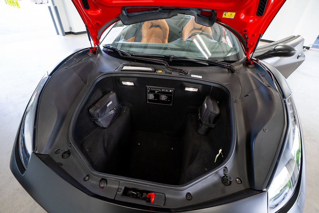 Used 2018 Ferrari 488 Spider RWD image 56