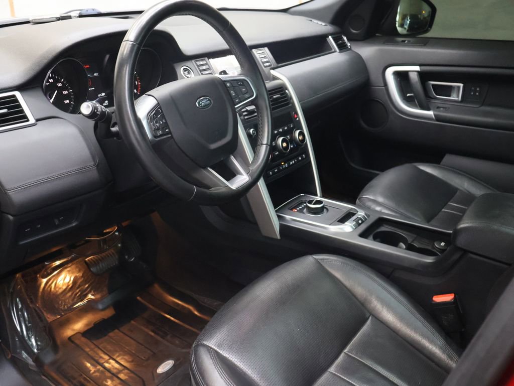 Used 2019 Land Rover Discovery Sport HSE AWD/4WD image 18