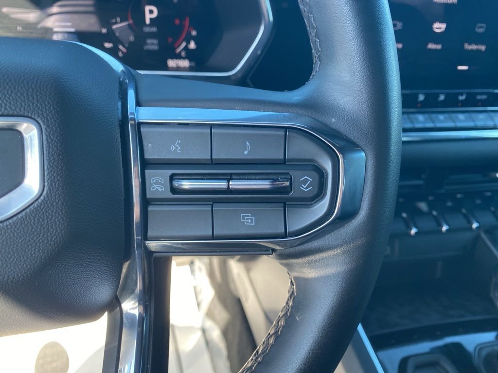 Used 2024 GMC Canyon Elevation w/ Convenience Package image 17