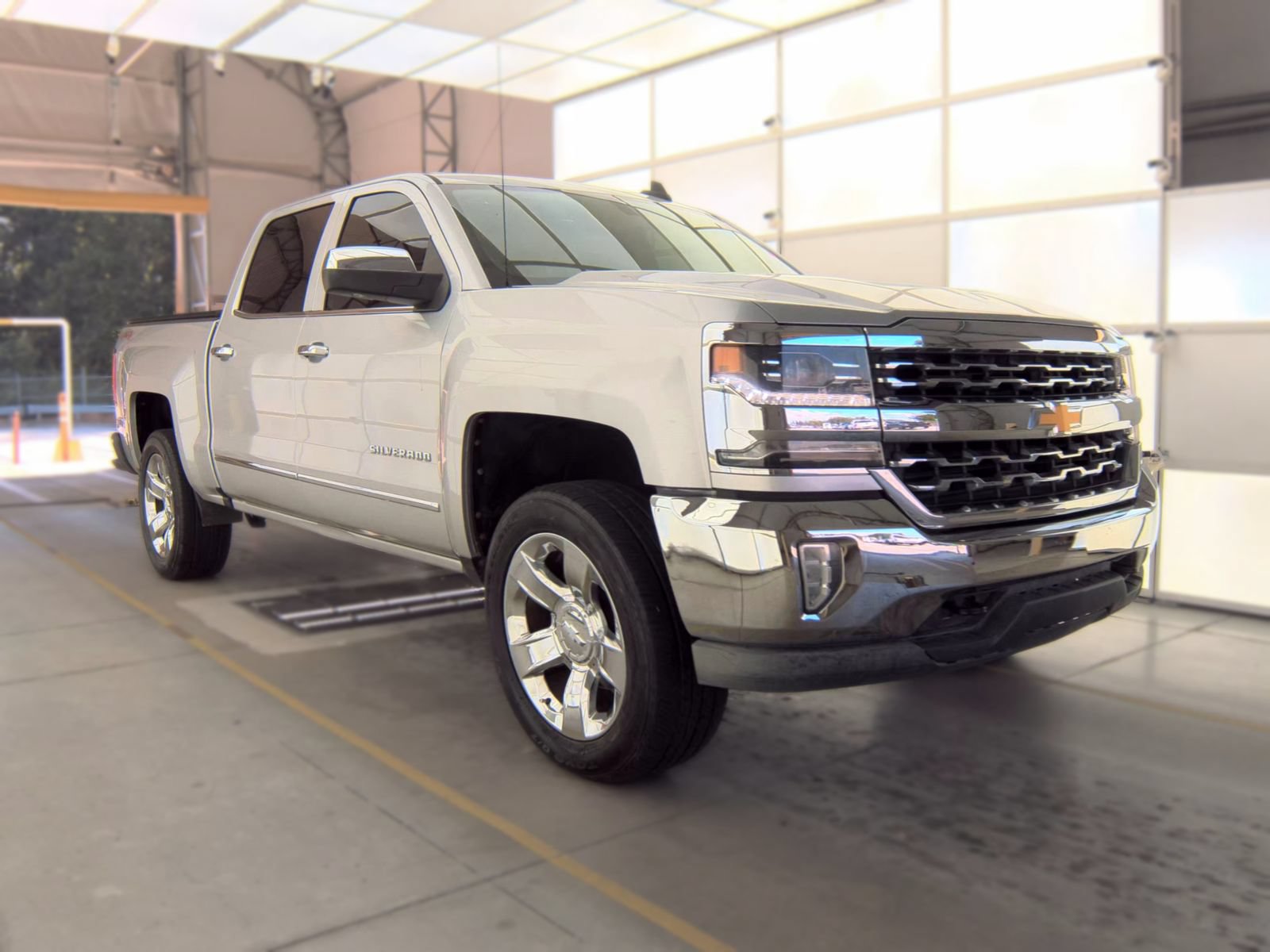 Used 2017 Chevrolet Silverado 1500 LTZ w/ Sport Package AWD/4WD image 4