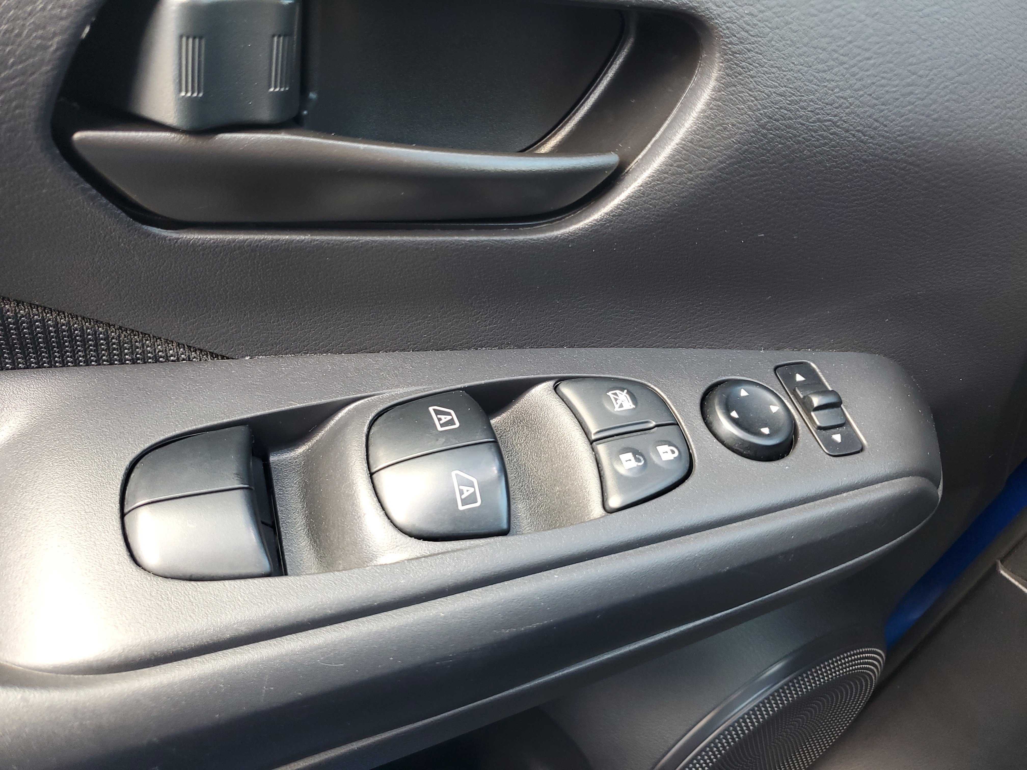 Certified 2023 Nissan Kicks S FWD image 26