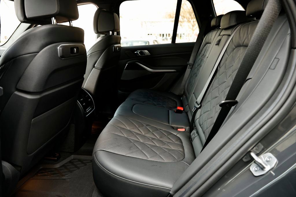 Used 2026 BMW X5 xDrive40i w/ M Sport Package image 26