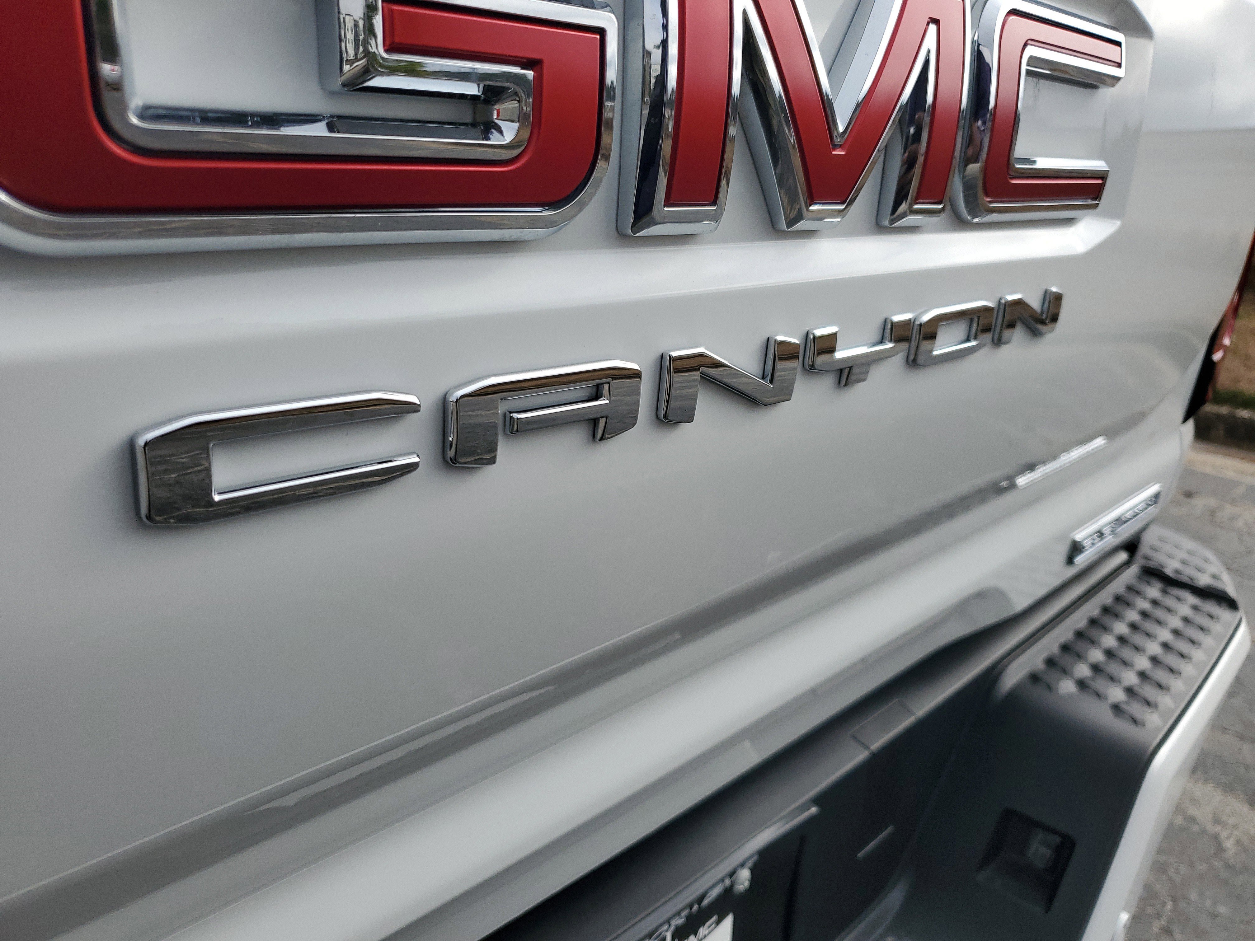 New 2026 GMC Canyon Elevation image 5