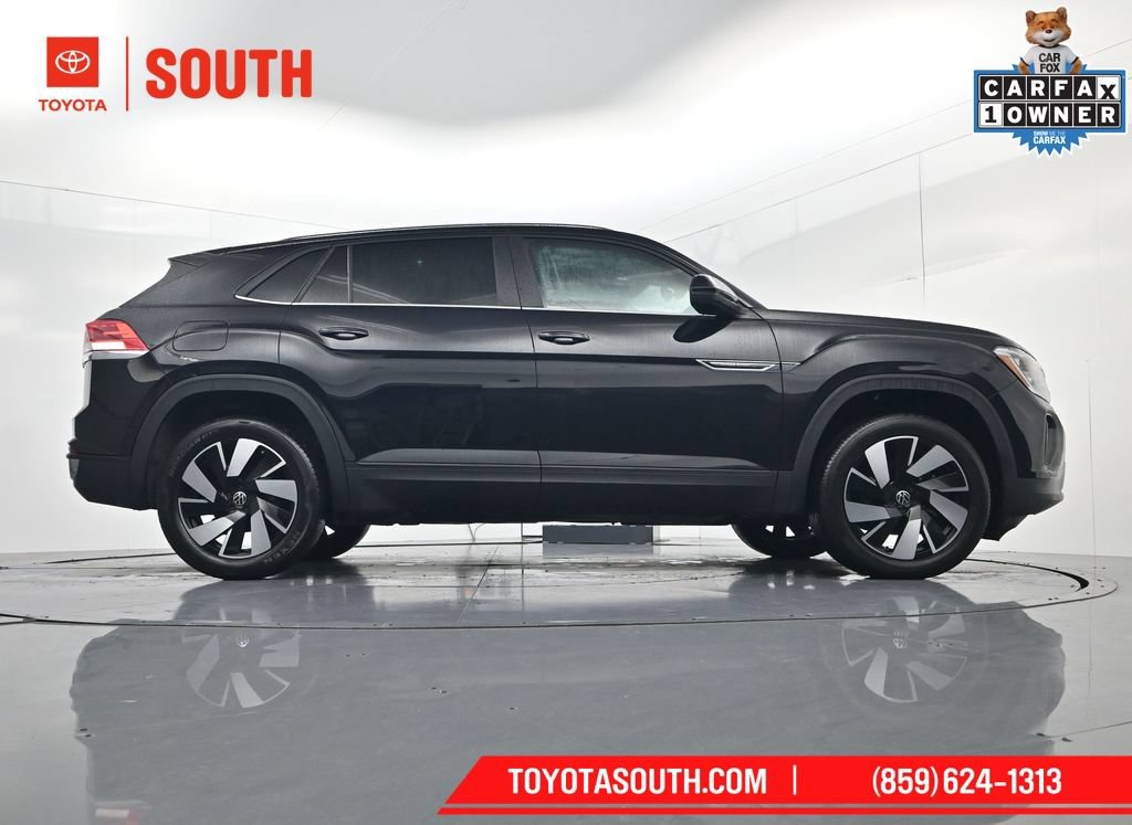 Used 2024 Volkswagen Atlas Cross Sport SE FWD image 51