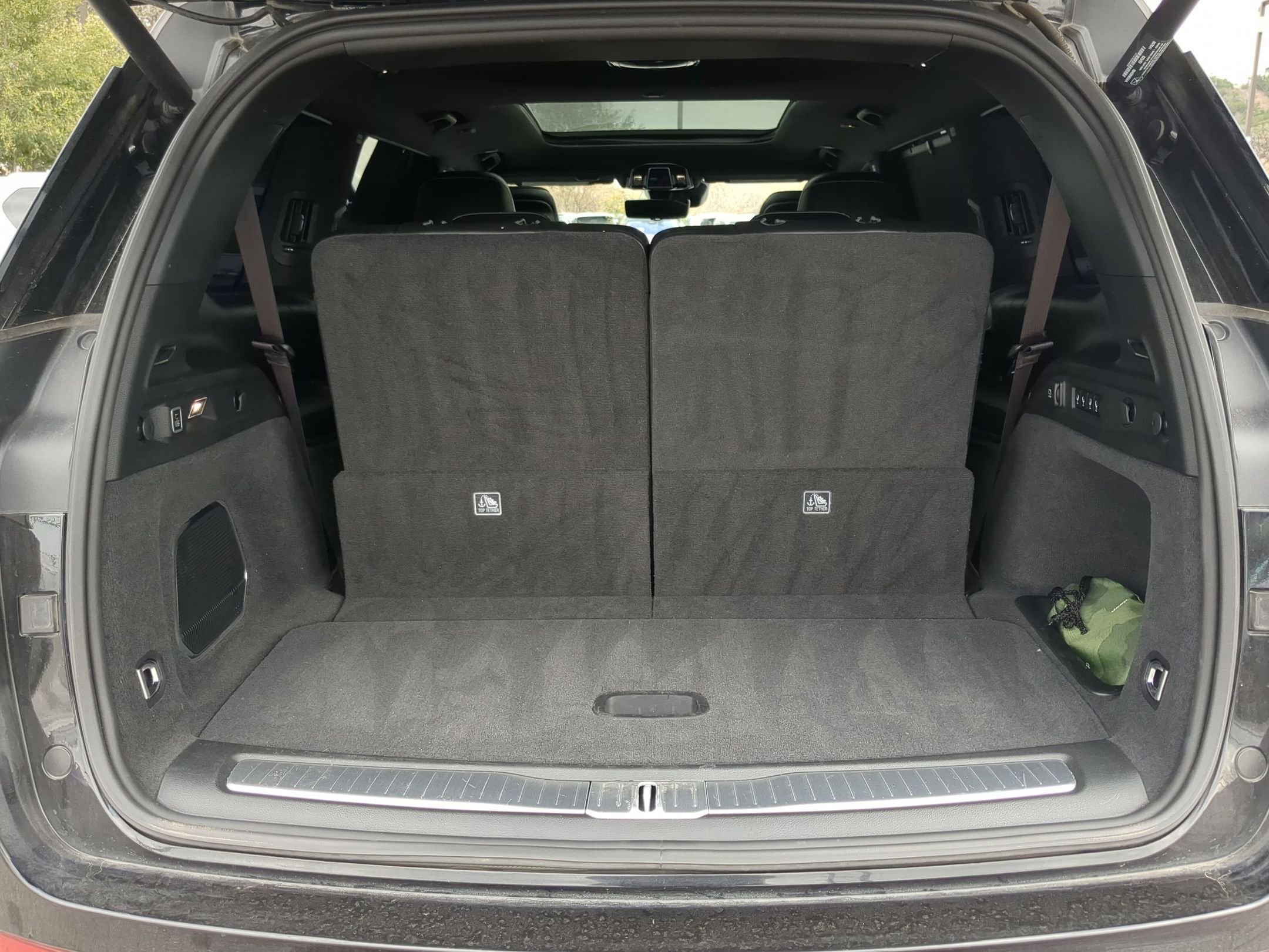 Used 2022 Jeep Grand Cherokee L Overland w/ Advanced Protech Group III image 23