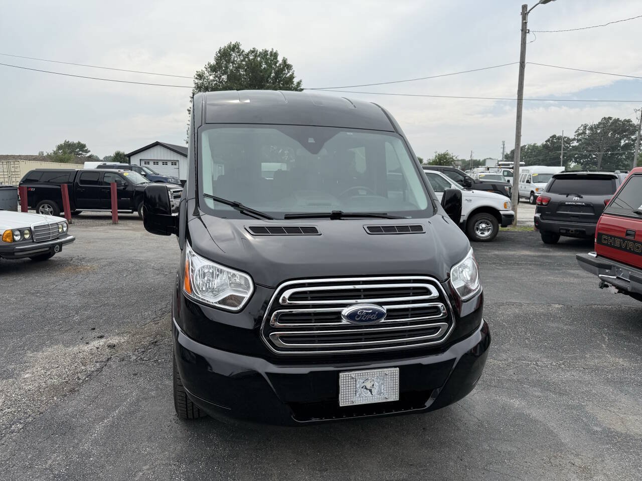 Used 2018 Ford Transit 250 148 Medium Roof w/ Exterior Upgrade Package RWD image 8