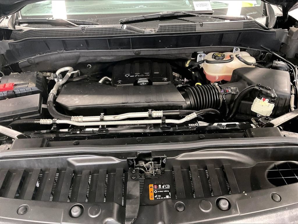 Used 2023 Chevrolet Silverado 1500 LT AWD/4WD image 29