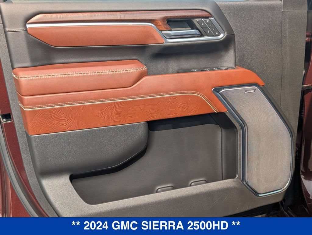 Used 2024 GMC Sierra 2500 Denali Ultimate AWD/4WD image 9