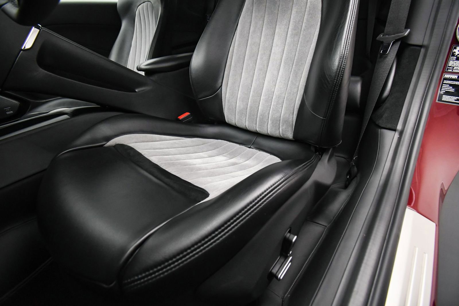 Used 2023 Ferrari Roma image 57