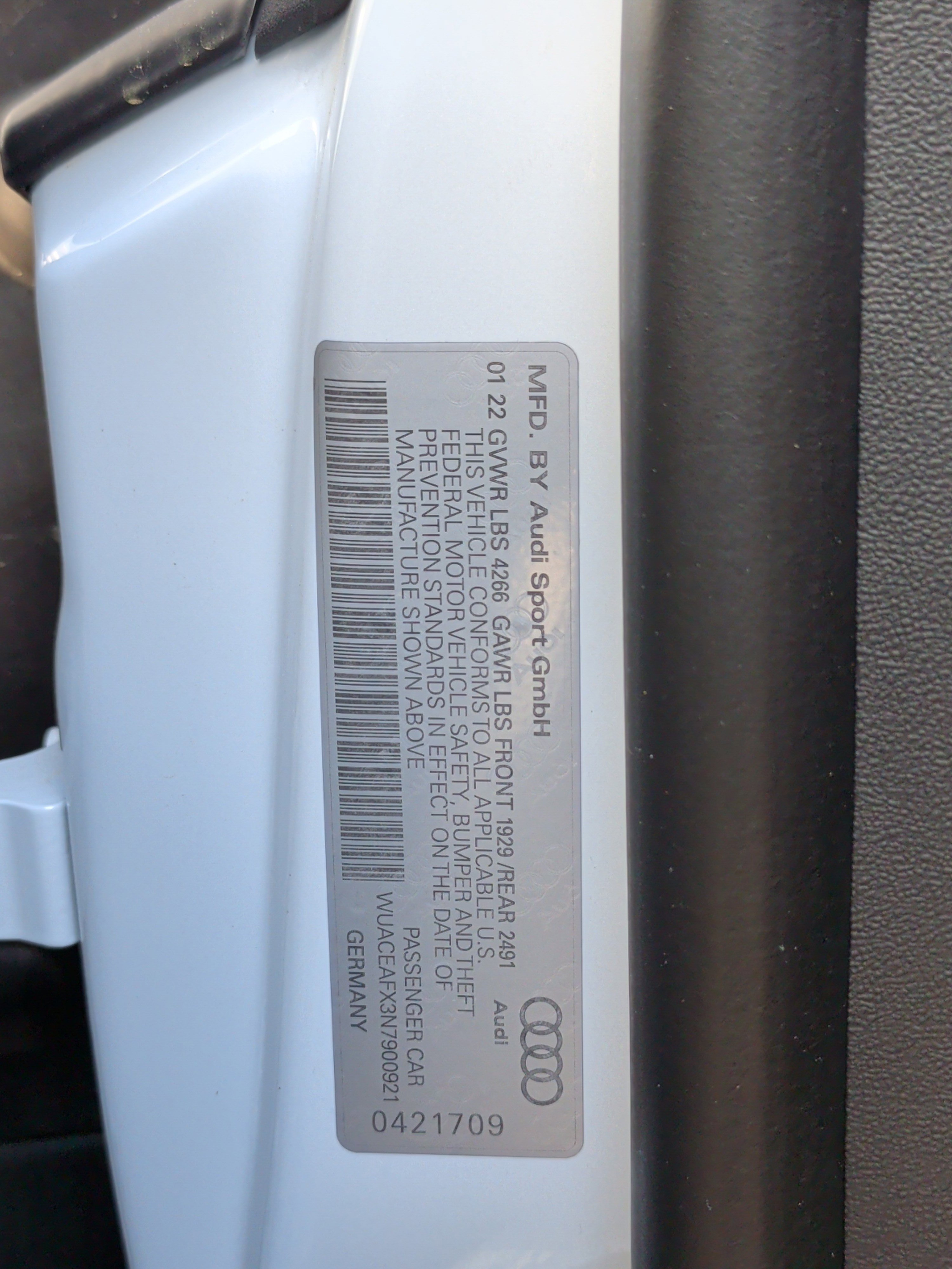 Used 2022 Audi R8 V10 w/ Premium Package image 31