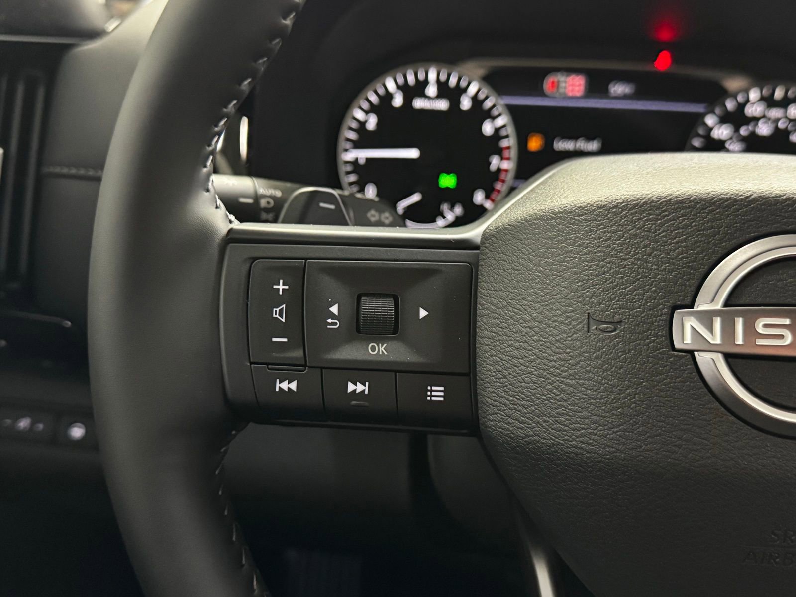 New 2026 Nissan Pathfinder SV AWD/4WD image 20