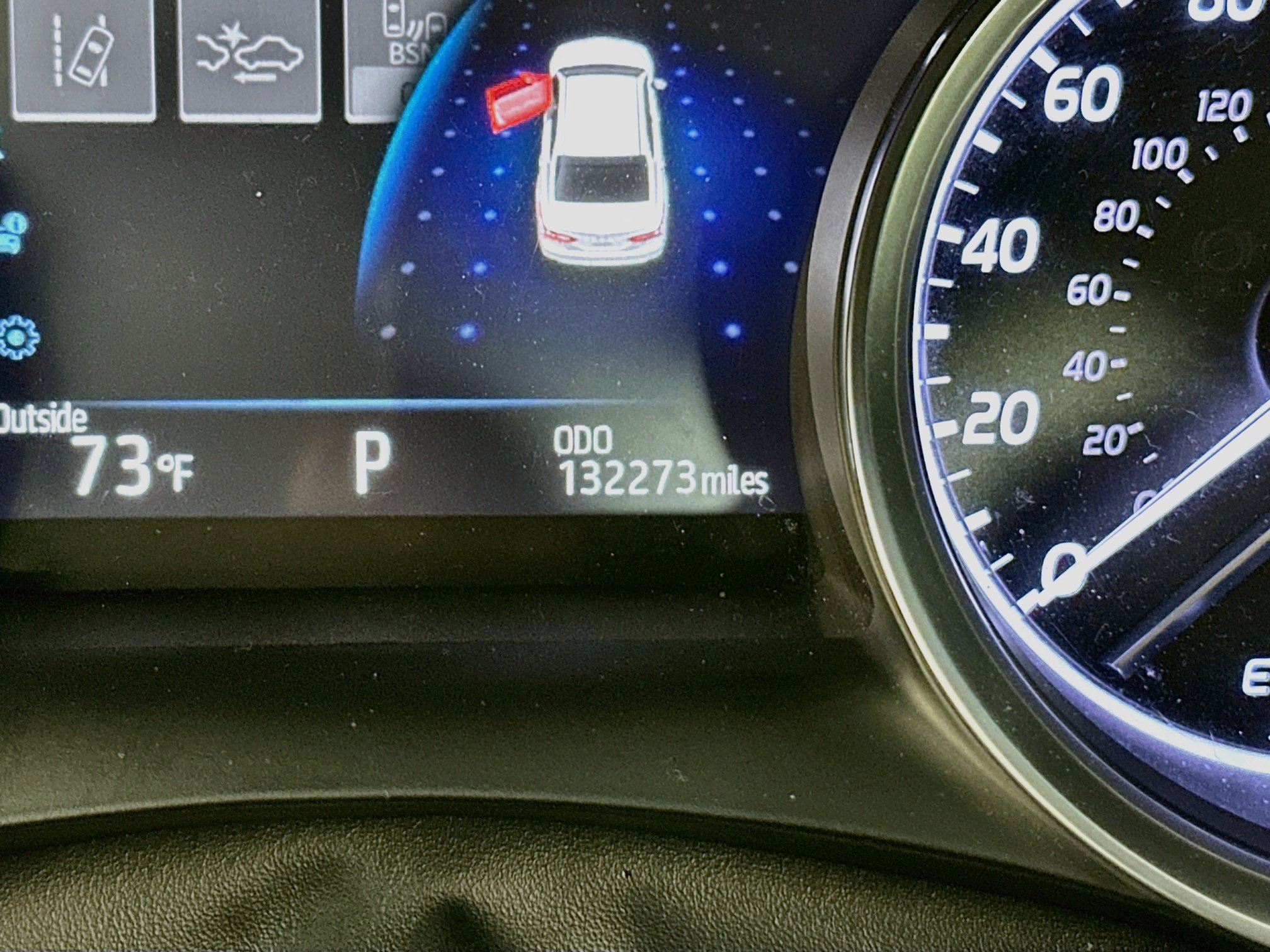 Used 2018 Toyota Camry XLE FWD image 19