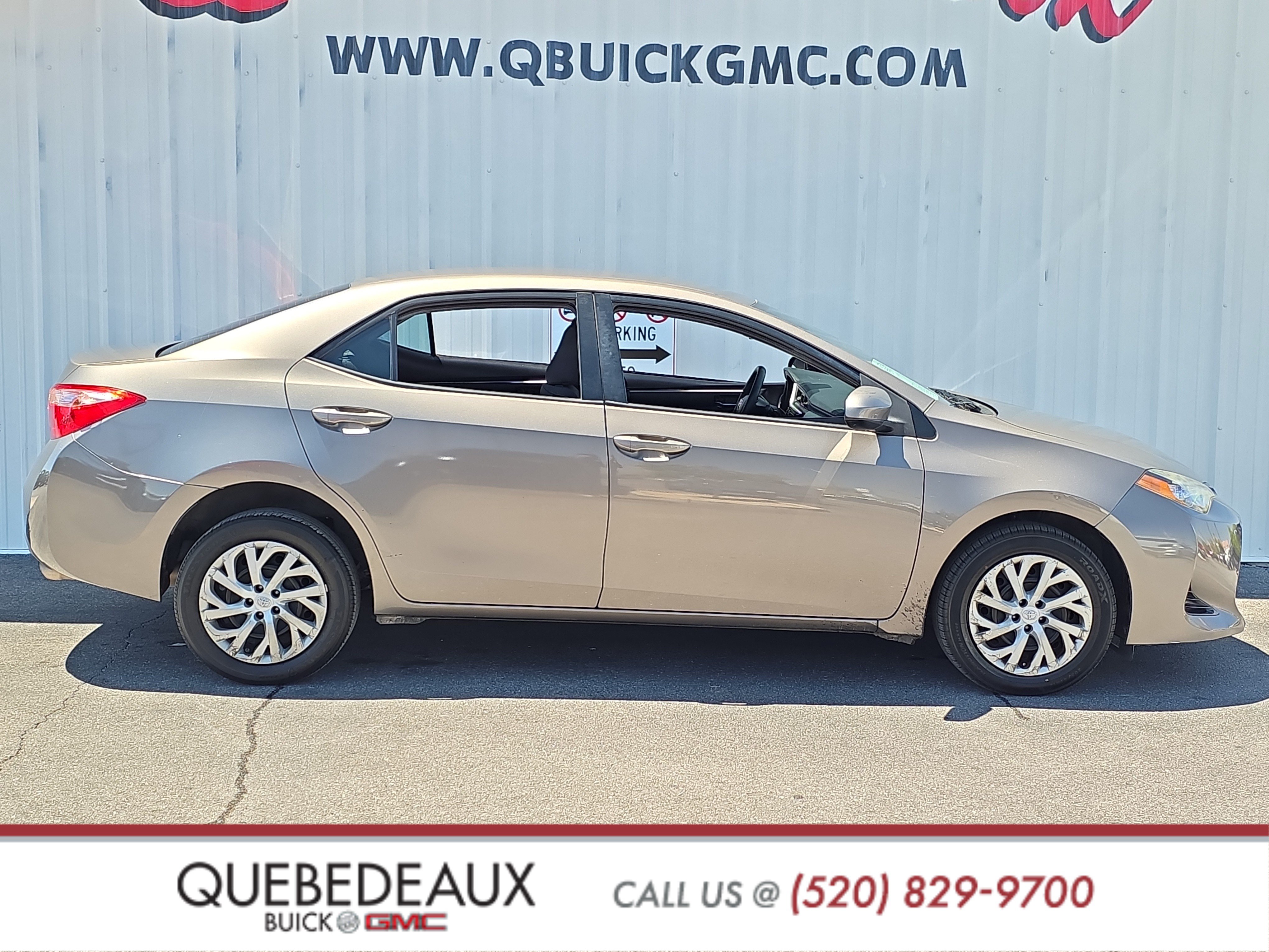 Used 2017 Toyota Corolla LE w/ Carpet Mat Package (TMS) FWD image 8