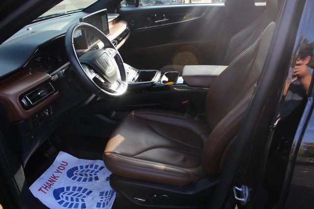 Certified 2023 Lincoln Nautilus Reserve w/ Equipment Group 201A image 15