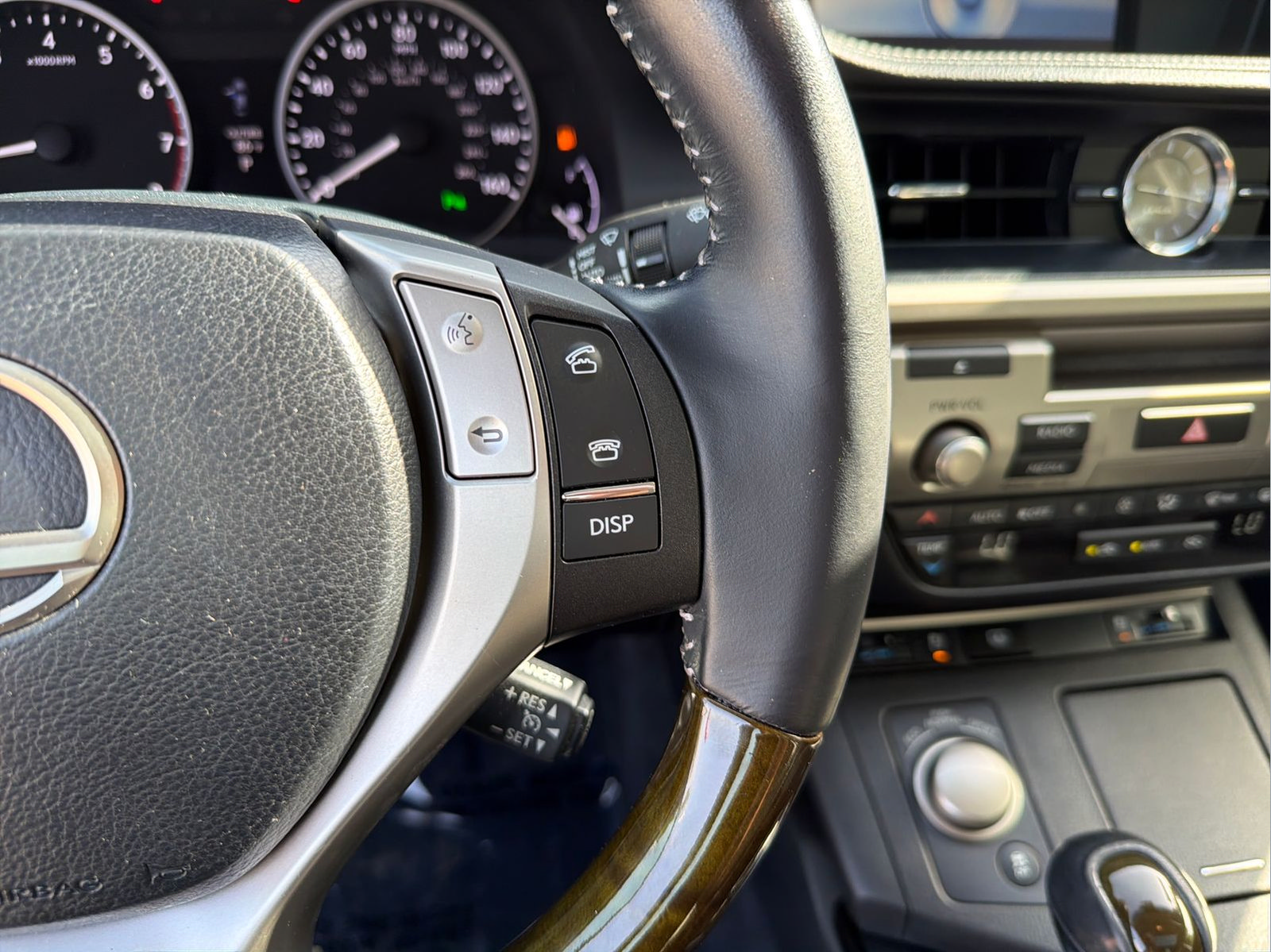 Used 2015 Lexus ES 350 w/ Luxury Package FWD image 14