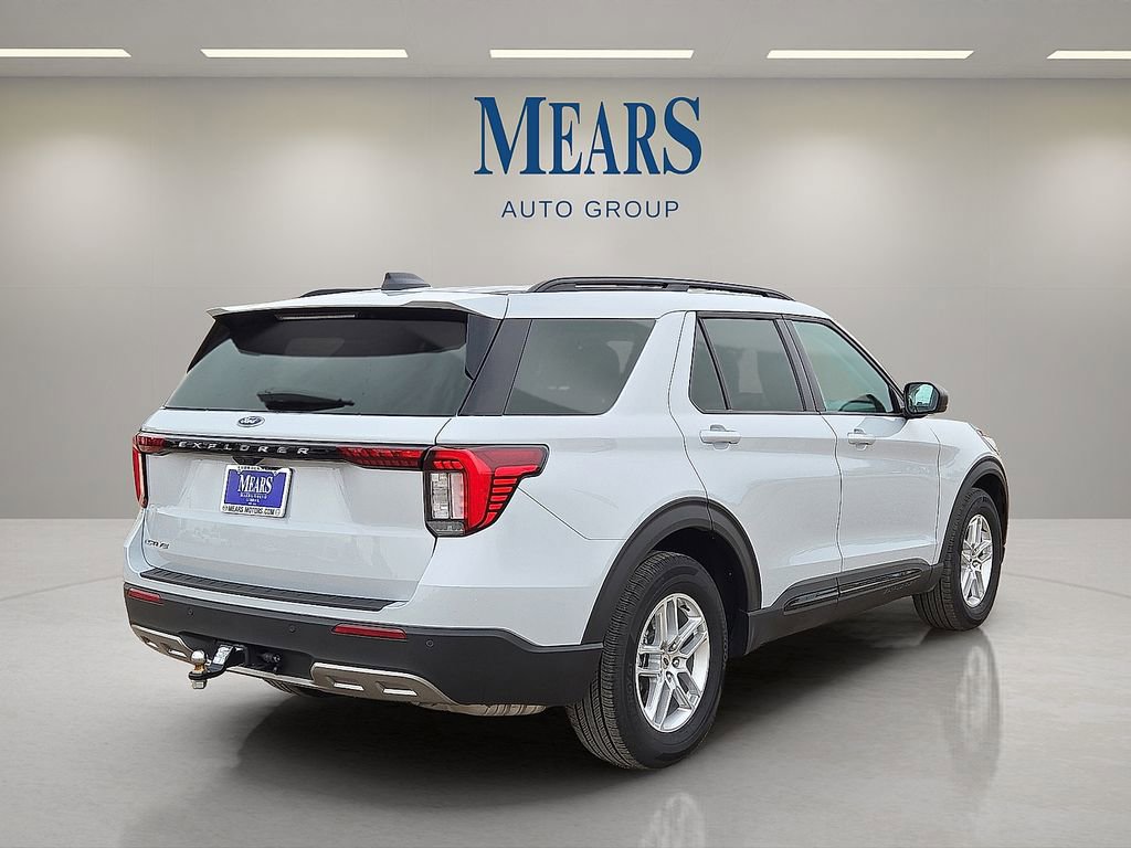 Used 2026 Ford Explorer Active w/ Active Comfort Package image 5