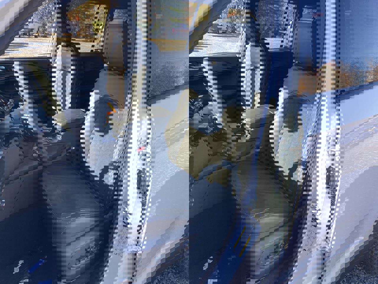 New 2025 Jeep Grand Cherokee Altitude image 11