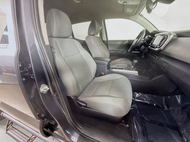 Used 2021 Toyota Tacoma SR5 AWD/4WD image 26