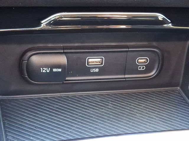 Used 2025 Kia Sportage LX image 25