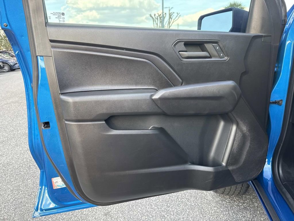 Used 2023 Chevrolet Colorado Trail Boss AWD/4WD image 22