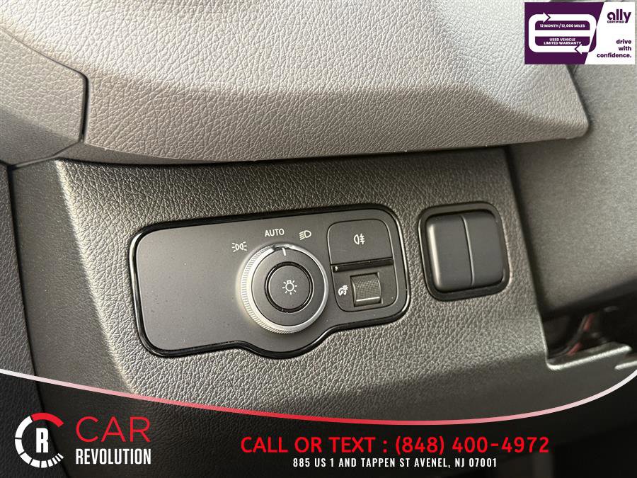 Used 2025 Mercedes-Benz Sprinter 2500 image 25