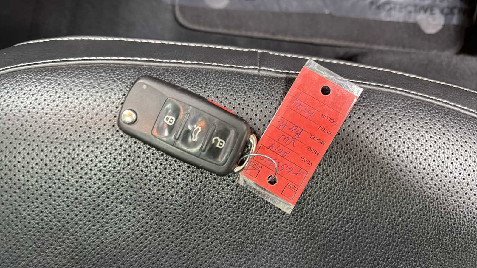 Used 2014 Volkswagen Beetle TDI image 33