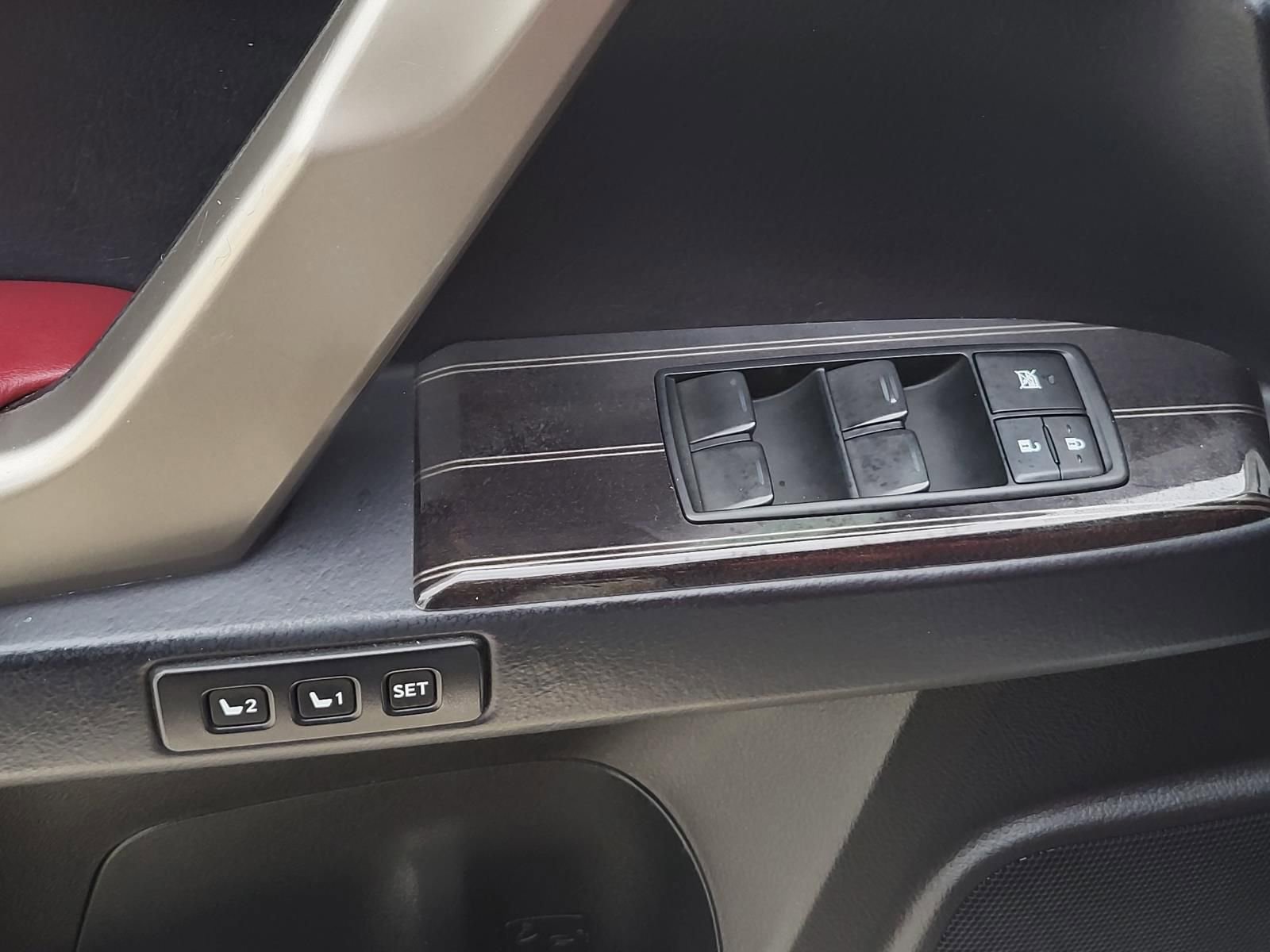 Used 2021 Lexus GX 460 Premium w/ Premium Package AWD/4WD image 15