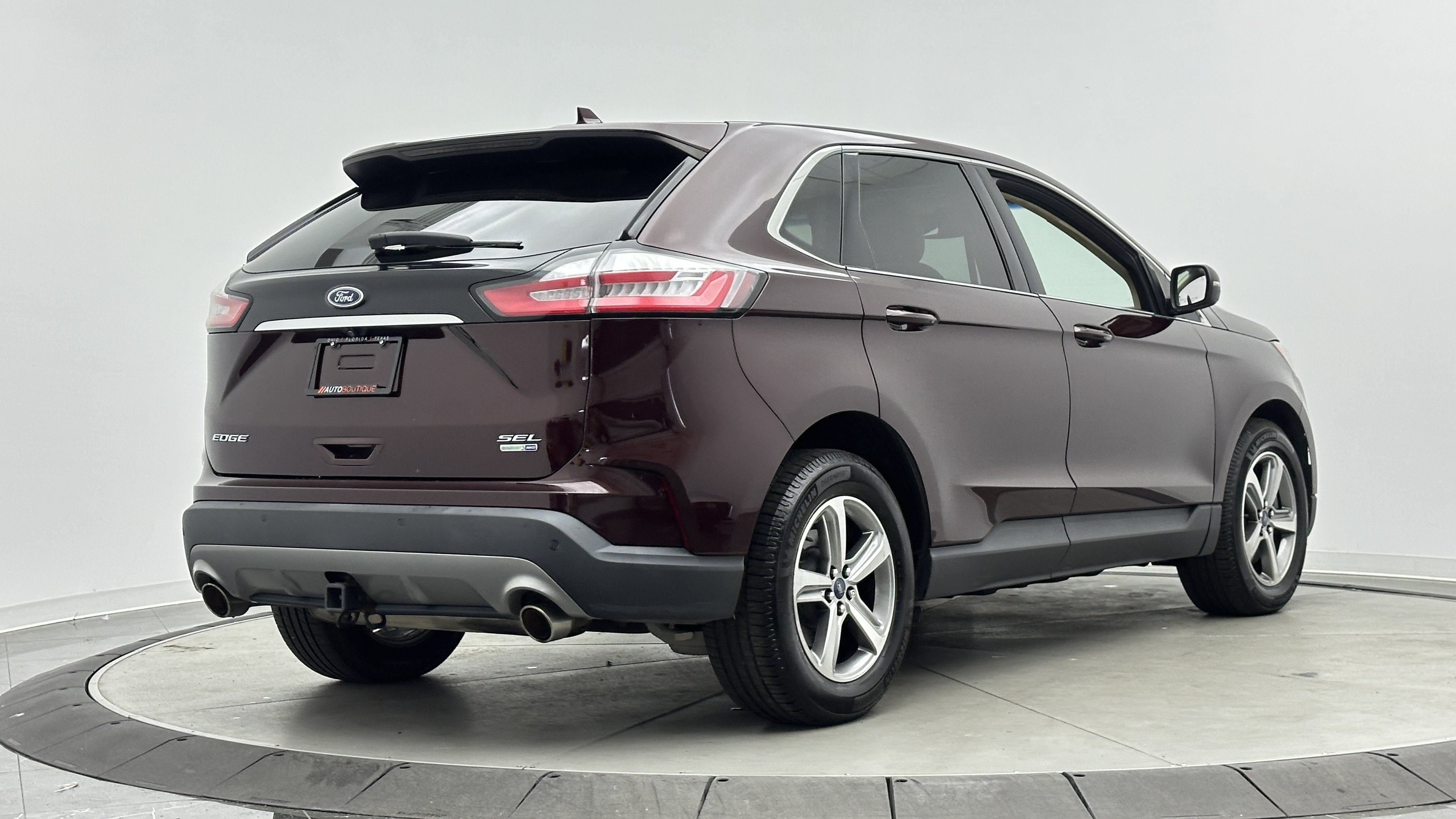 Used 2019 Ford Edge SEL w/ Equipment Group 201A AWD/4WD image 10
